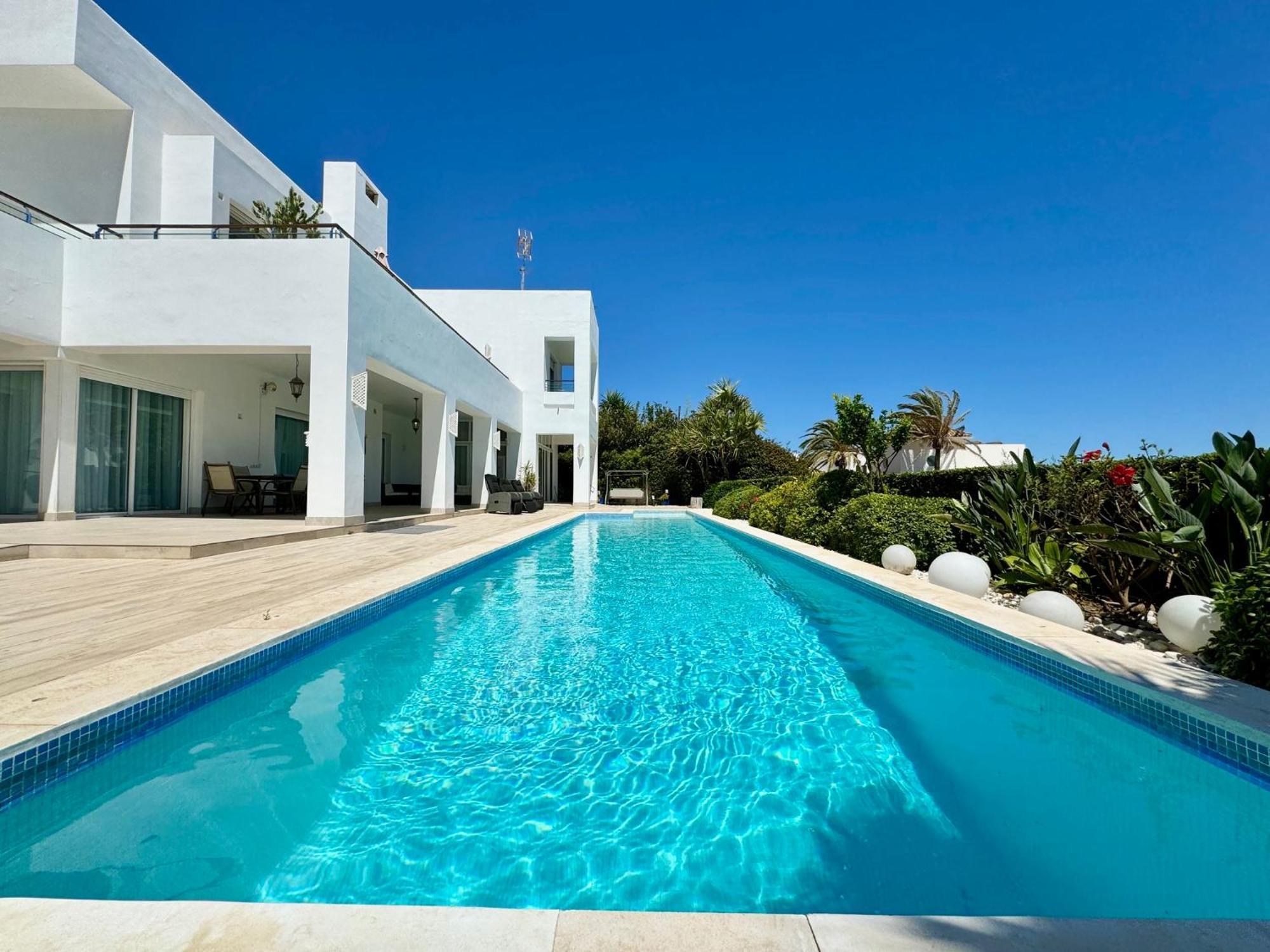 Hermosa En Marbella,100 M Playa, Vistas Al Mar, Piscina Privada * Marbella