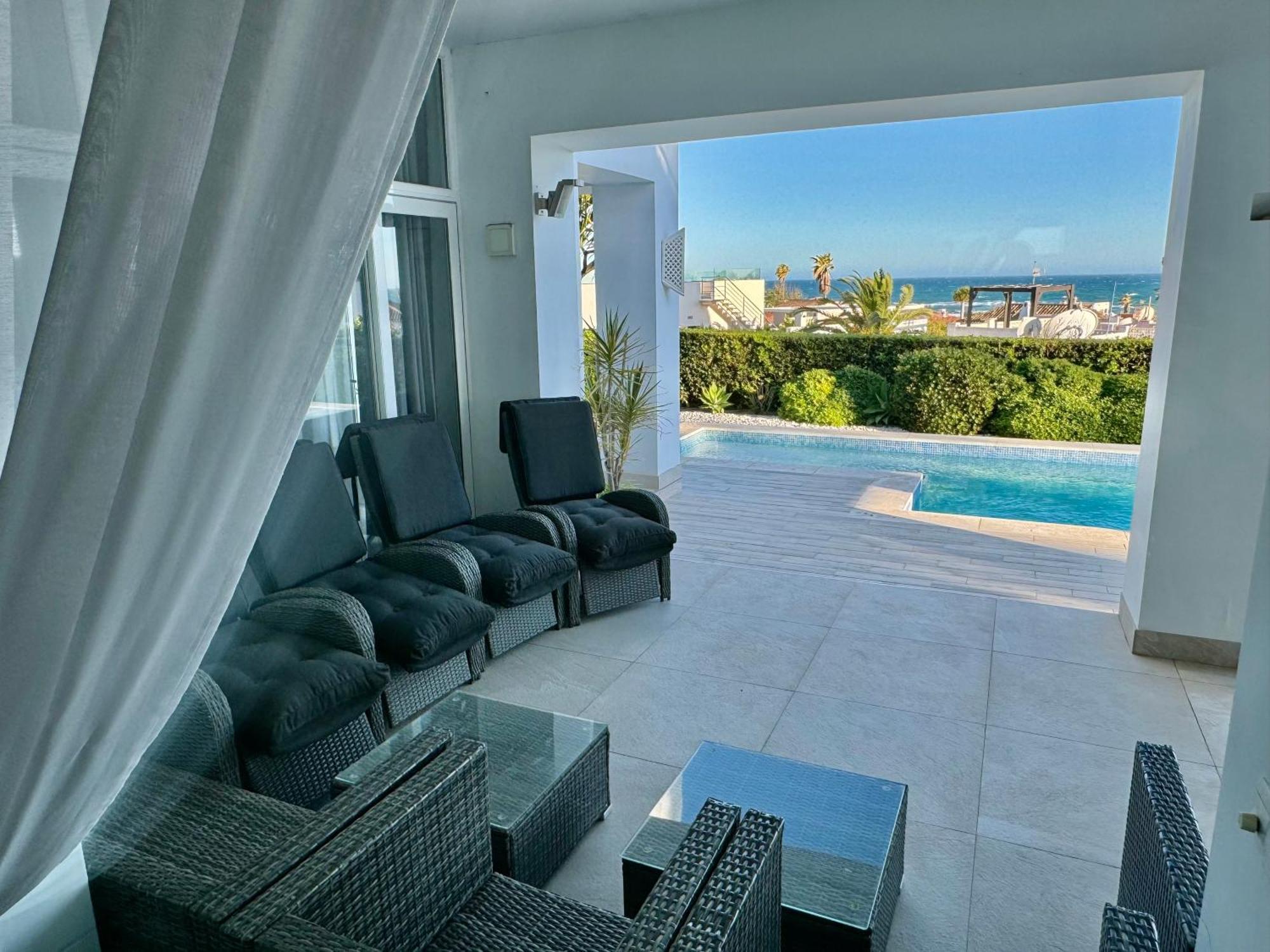 Hermosa En Marbella,100 M Playa, Vistas Al Mar, Piscina Privada Villa *