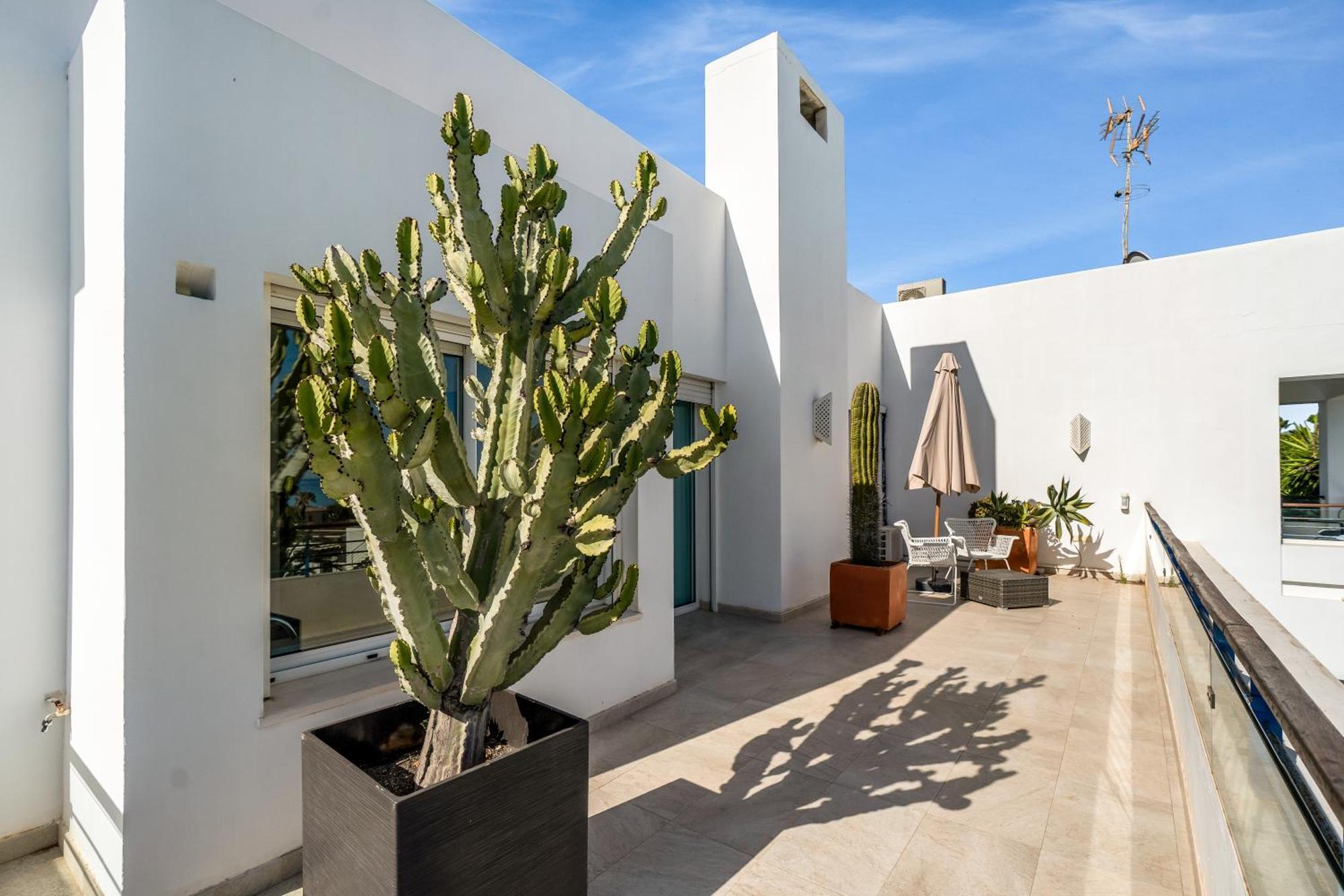 Hermosa En Marbella,100 M Playa, Vistas Al Mar, Piscina Privada Marbella