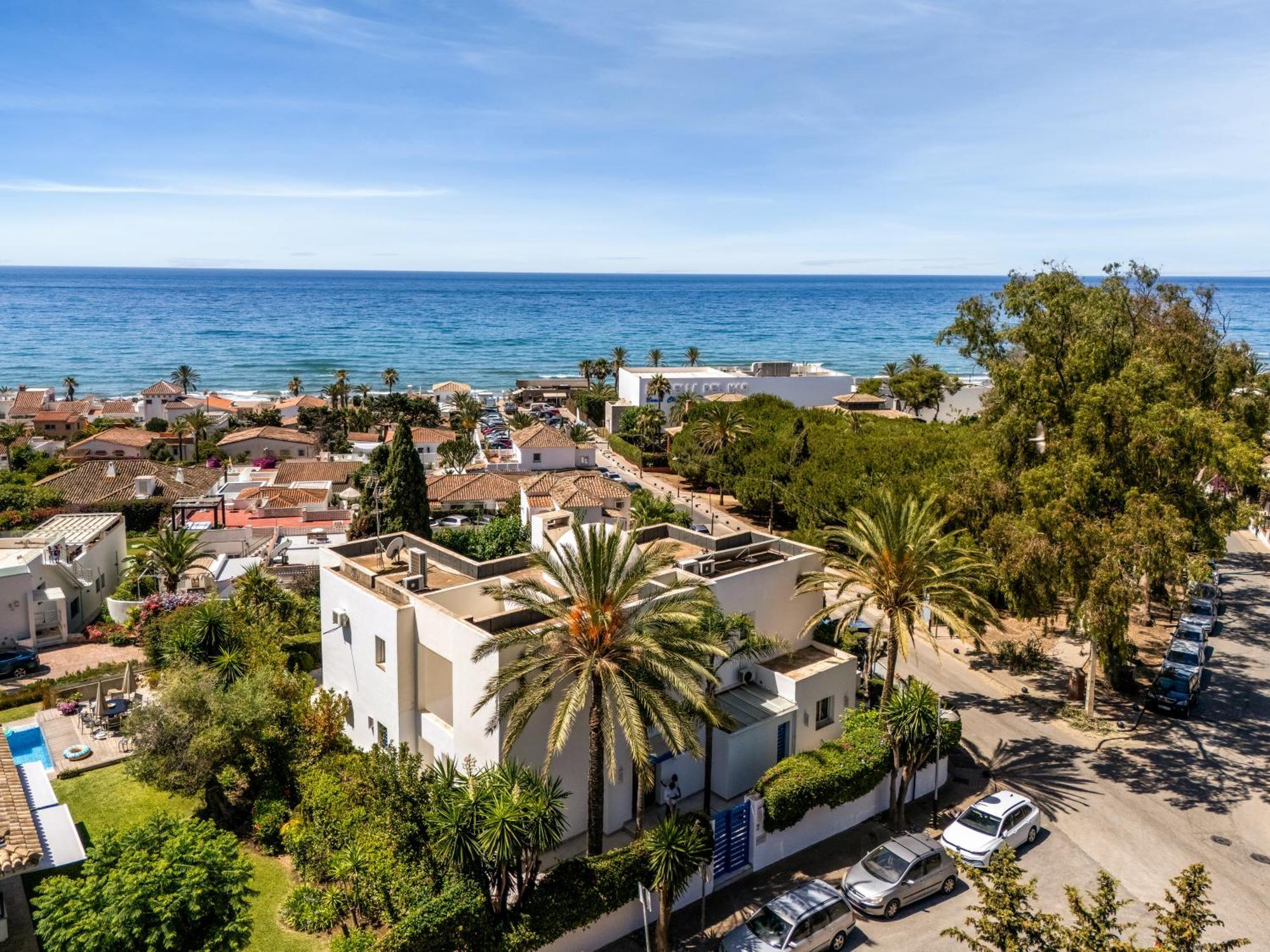 Hermosa En Marbella,100 M Playa, Vistas Al Mar, Piscina Privada