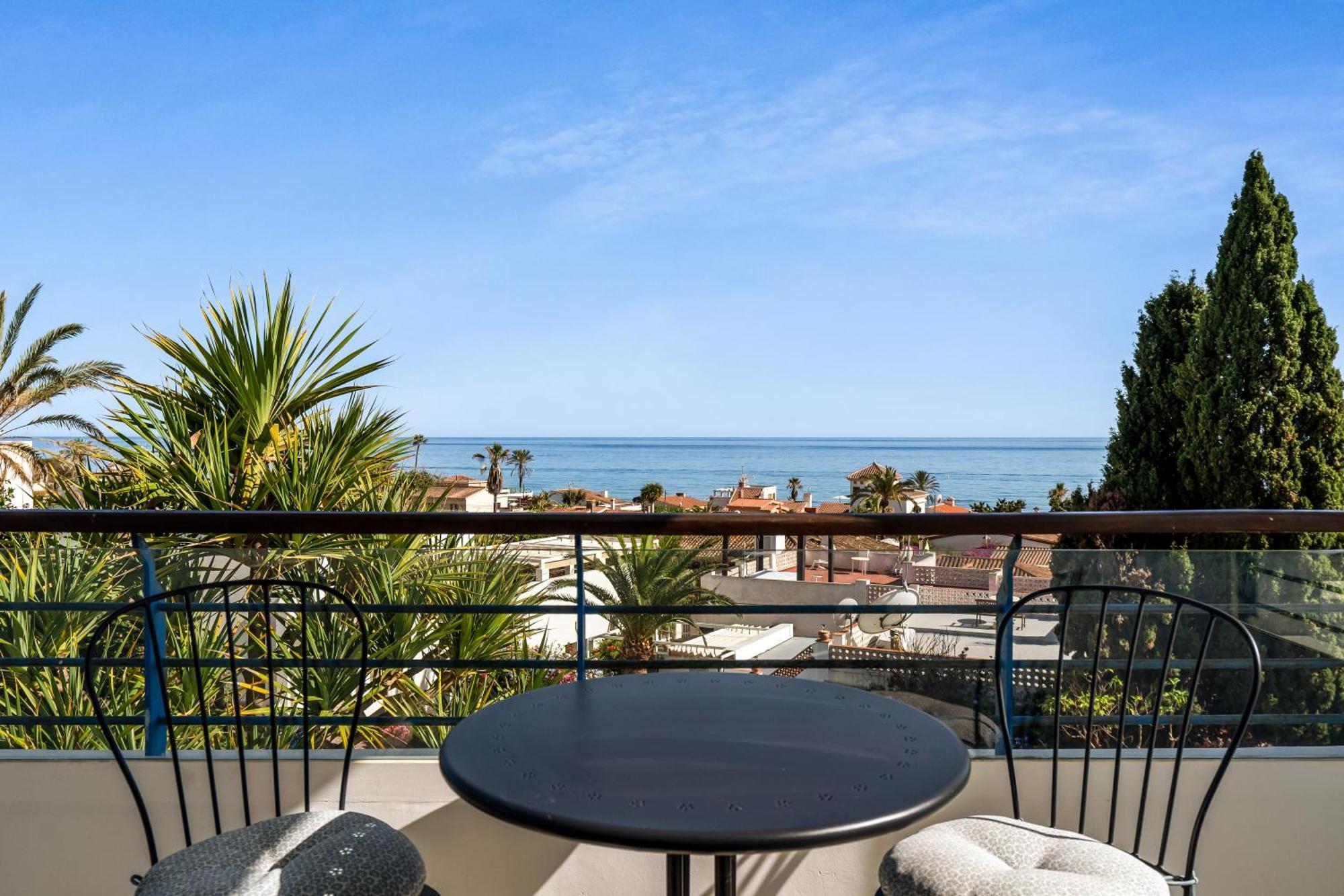 Villa Hermosa En Marbella,100 M Playa, Vistas Al Mar, Piscina Privada Marbella