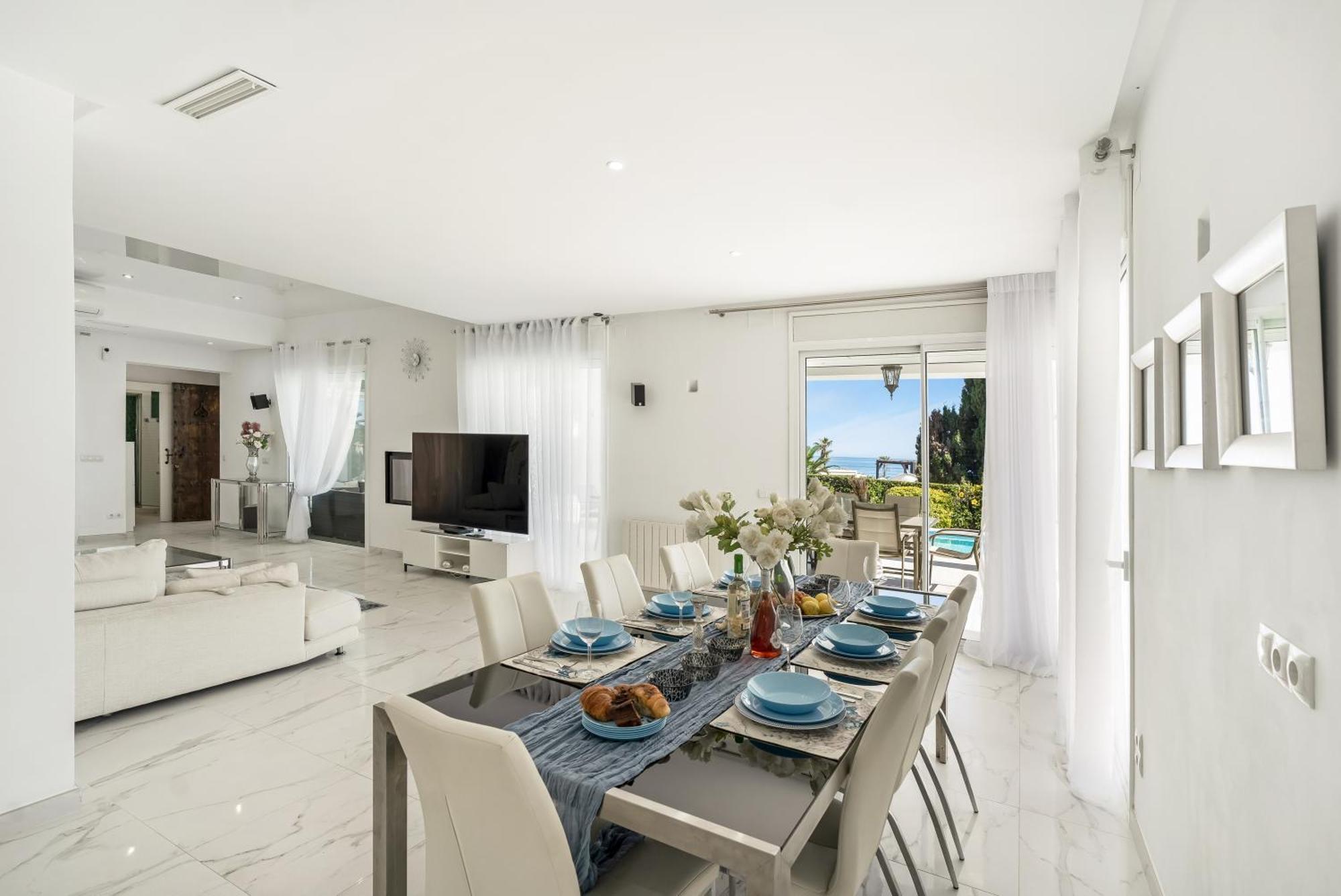 Hermosa En Marbella,100 M Playa, Vistas Al Mar, Piscina Privada Villa *