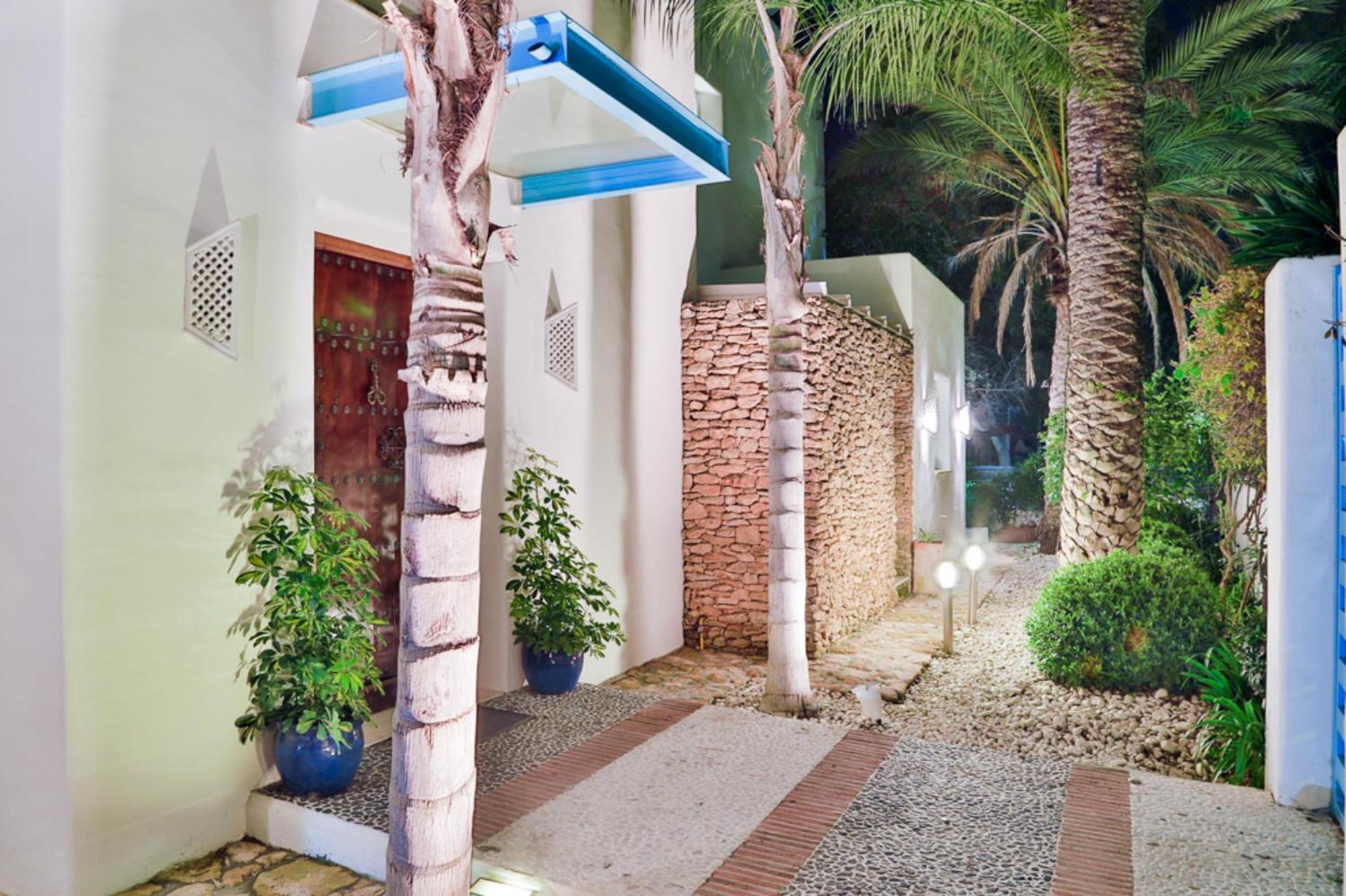 Hermosa En Marbella,100 M Playa, Vistas Al Mar, Piscina Privada Villa